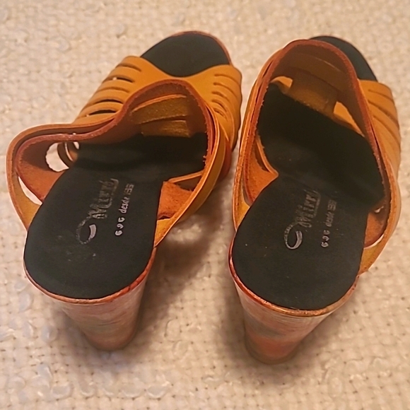 ⭐ $5 ⭐ Y2K Platform Wedge Sandals Size 37 (fits 6 too) - Picture 3 of 10
